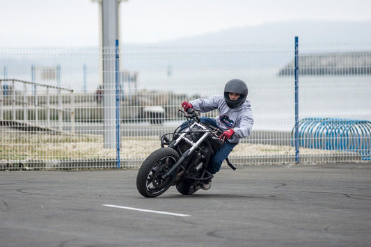 motorcycle safety tips, motorcycle safety course california